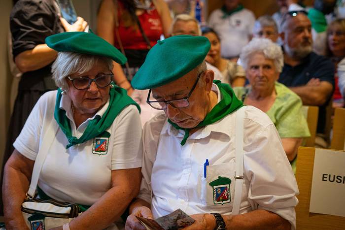 Lehertu da festa-giroa Amurr 14 1755025645772