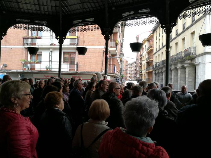 Astelehenero bezala plazara  1 1523287098831