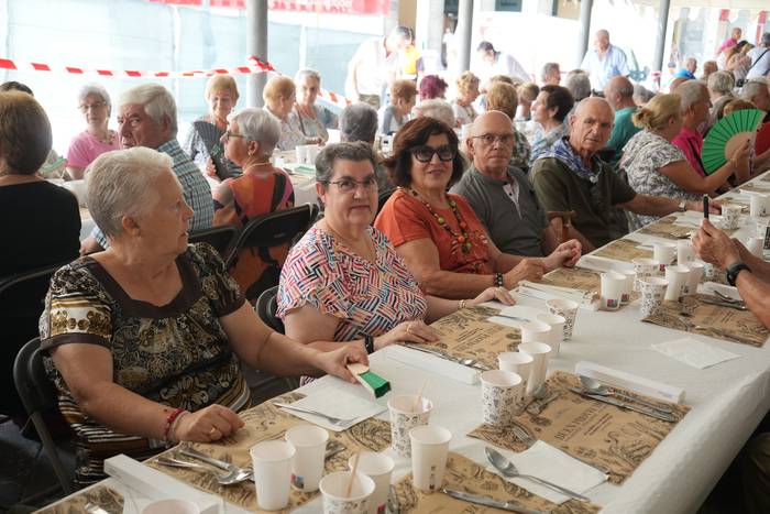 Atzoko gazteen bazkariak ehu 9 1755463219272