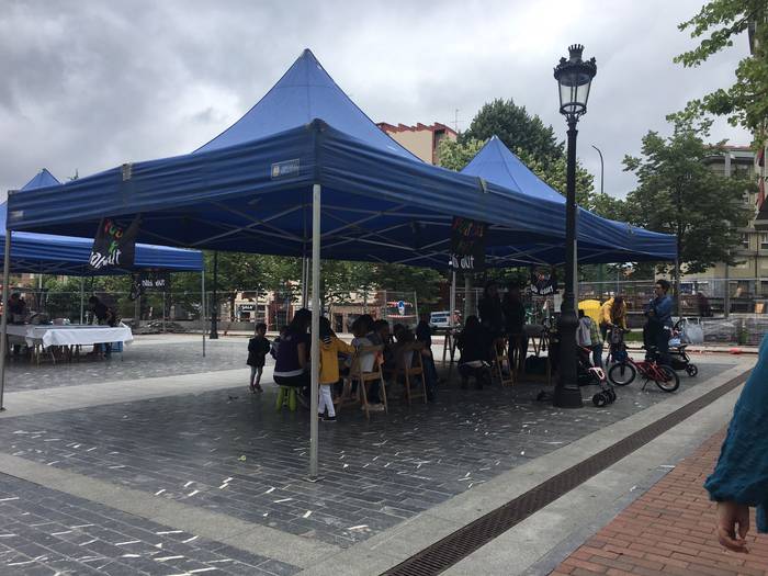 Ekintzaz eta aldarriz busti  5 1496596656343