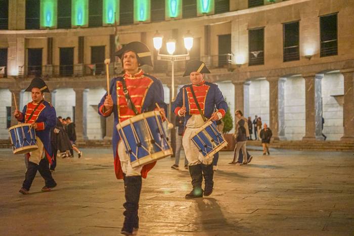 Danbor hotsekin eta ikurriña 35 1777382170015