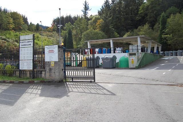Laudioko Garbigunea itxiko dute eguerdian beroagatik
