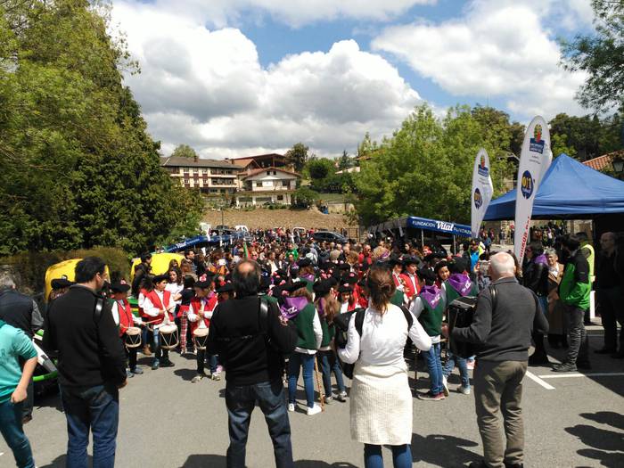 Adin guztiko lagunek parte h 7 1493565232360