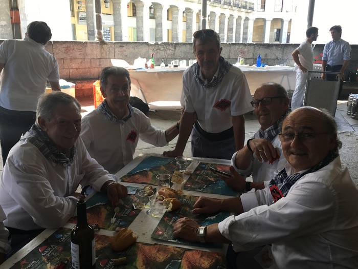 Gaztetxeko eta antzinako jai 44 1502897416929