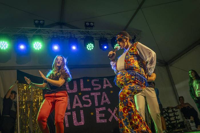 Maila altuko ikuskizuna eska 44 1757231363537