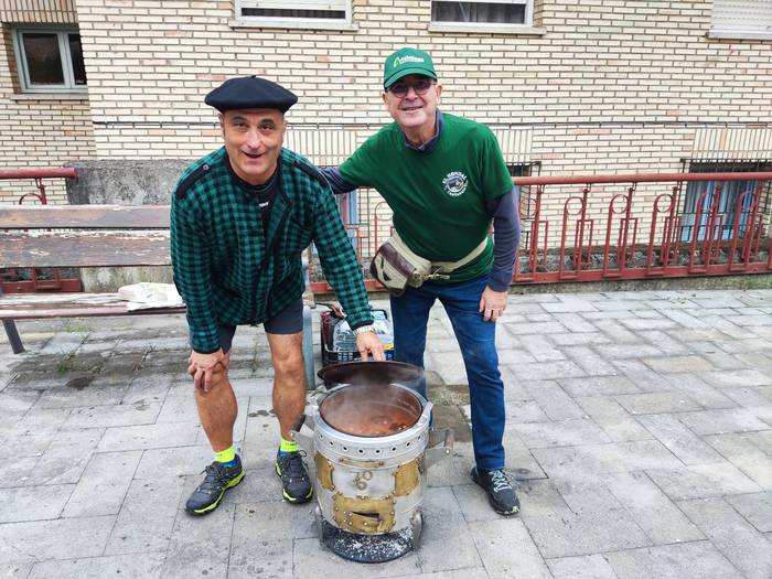 Jende ugarik parte hartu du  27 1761570532984