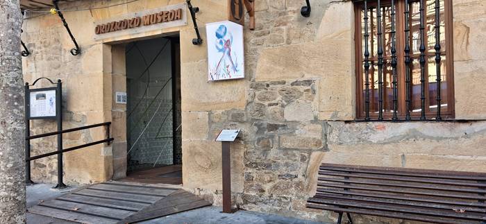 Natura eta artea, batuta 10 1763760137705