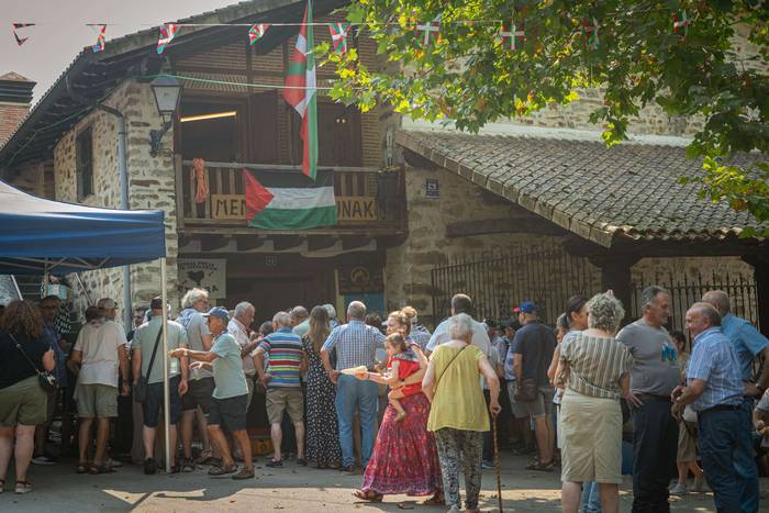 San Rokeko zelaiak bilakatu  23 1755350473997