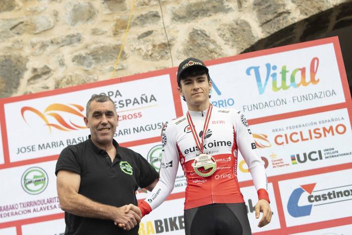 Lucia Gonzalezek eta Kevin S 86 1762015326596