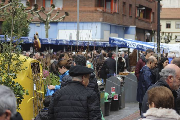 Ehunka ekoizlek eta bisitari 82 1516542426000