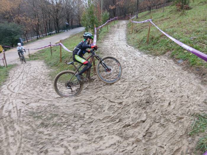 Zirkuitu gogorra izan zuten  69 1768228132762