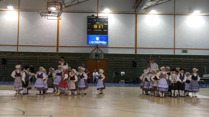 Itxarkundia taldeak Gabonetako erakustaldia egin du Laudion - 1