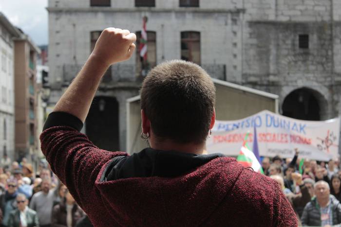 Pentsionisten, emakumeen eta 37 1525176799072