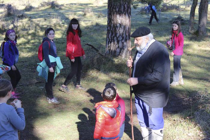 400 lagunen laguntzaz Babio  27 1514122823616