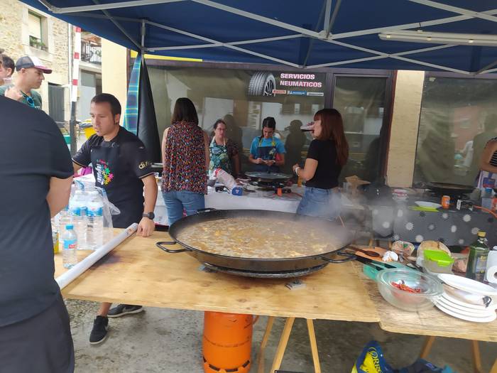 Paella, karta eta igel txape 7 1760003759126