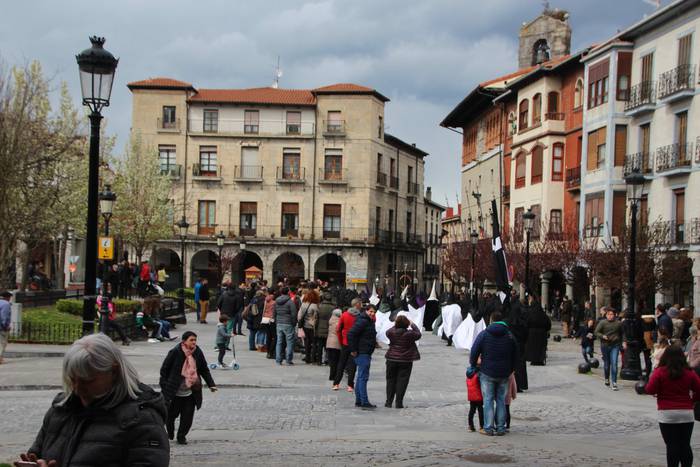 Ostiral Santua Urduñan