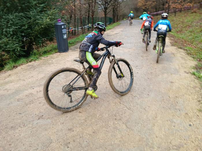 Zirkuitu gogorra izan zuten  46 1768228101786