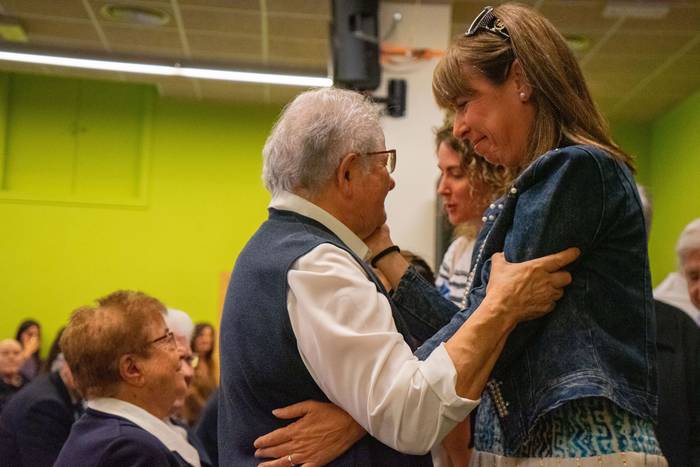 Agur jendetsu eta hunkigarri 19 1759073078326