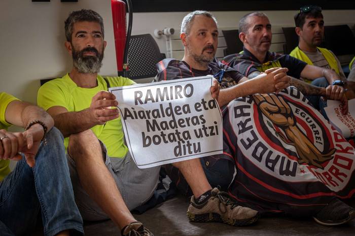 Aldundiaren bulegoak okupatu 22 1760702731193