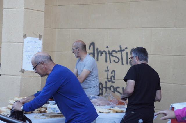 Euskal Preso Politikoen esku 50 1493720073214