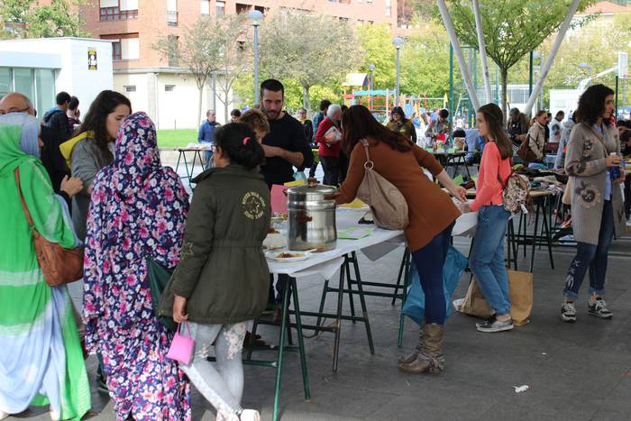 Errefuxiatuen aldeko jaia