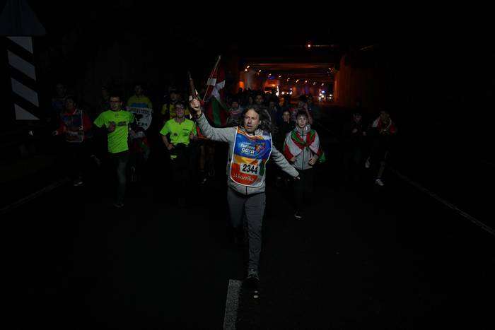 Ehunka lagun atera ditu Korr 103 1774607544115