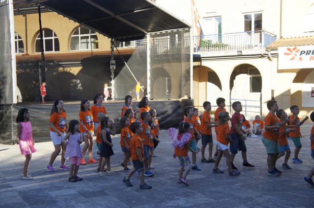 Herri  giroa nagusi andramar 57 1502723910154