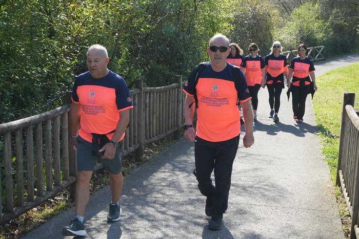 Ehunka lagunek parte hartu d 70 1774179362333