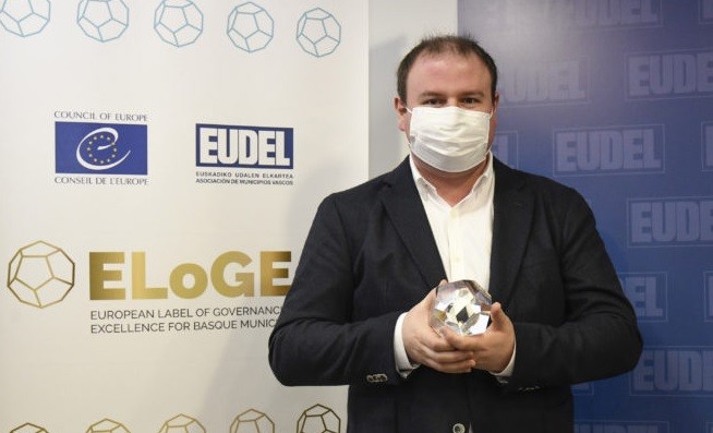 Gobernantzaren Bikaintasunaren Europako Zigilua eskuratu du Laudioko Udalak