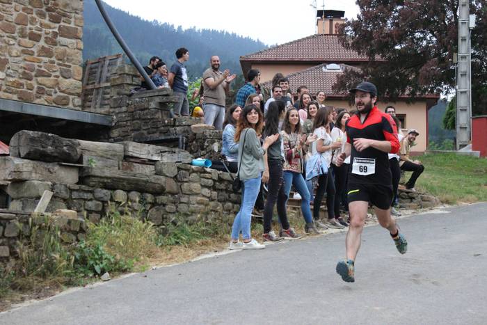 Auzoko mendiak zeharkatu zit 107 1498471678615