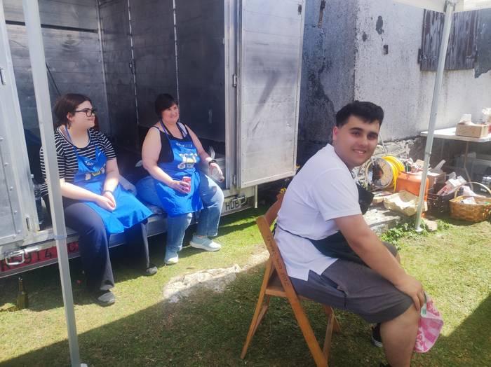 Aiaraldear ugari batu ziren  7 1757316260832