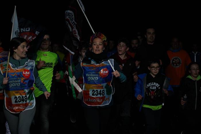 Ehunka lagun atera ditu Korr 151 1774607592963