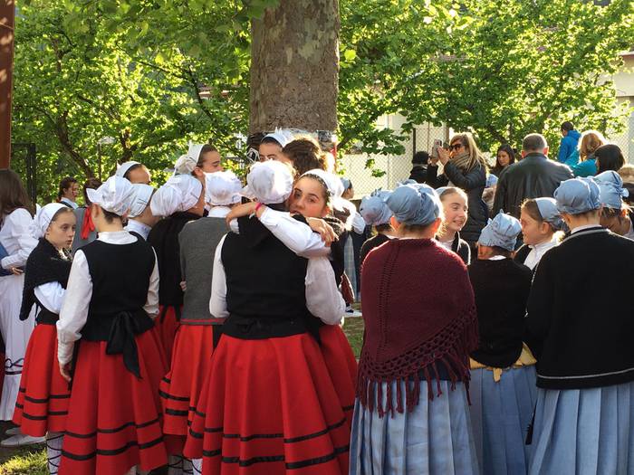 Parekidetasunaren eta euskar 73 1493368039662