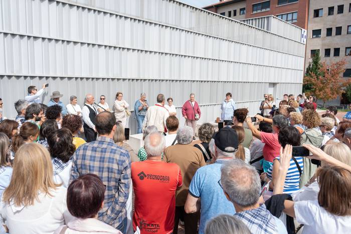 Agur beroa egin diote Amurri 12 1759752072867