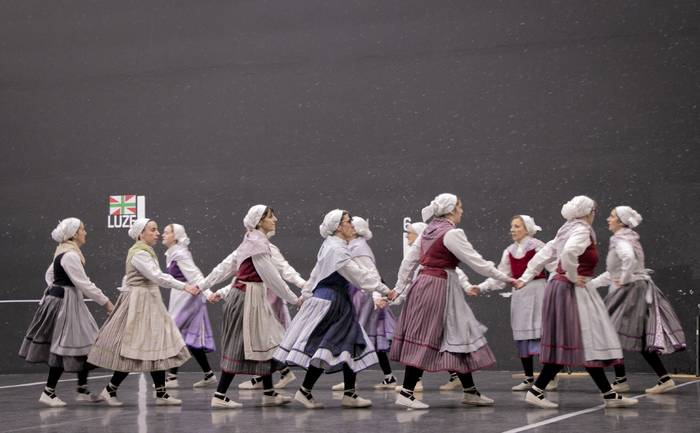 Ubixeta dantza taldeak dantz 44 1766416577014