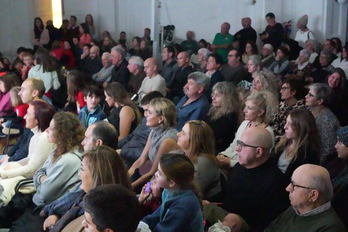 Gainezka egon da Kasinoa Alt 38 1765745635726