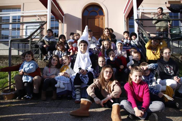 Mari Domingirekin partekatu zuten goiza larunbatean Luiaondon