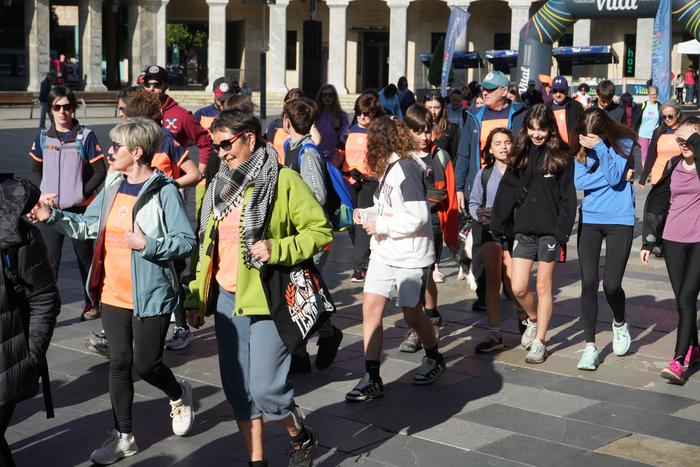 Ehunka lagunek parte hartu d 36 1774179205905