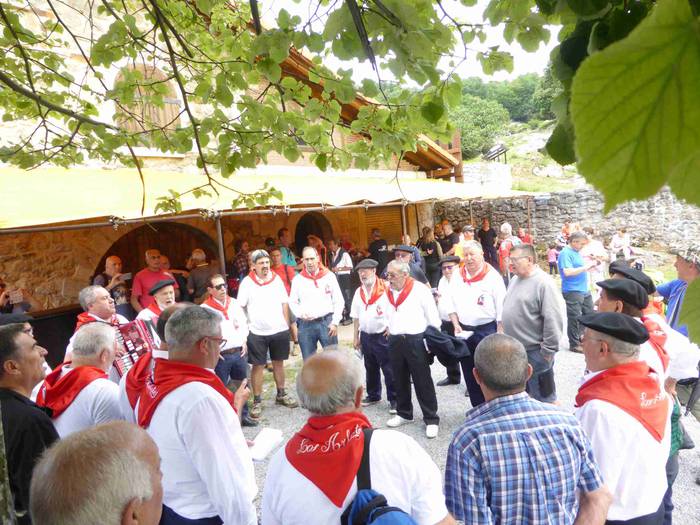 Astelehenerarte luzatu ziren 100 1496394782120