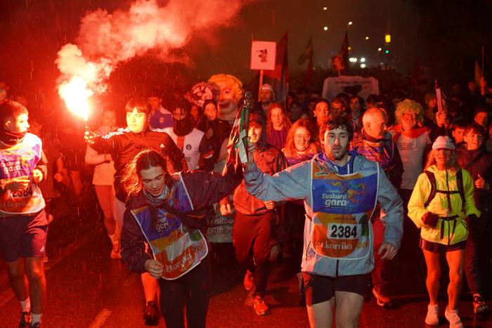 Aldarrikapenez eta pirotekni 118 1774615551302