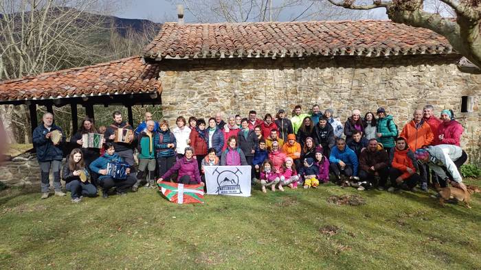 Basakoetxera igo dira Kanpor 5 1770564212430