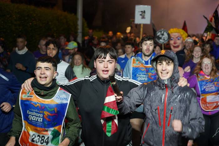 Aldarrikapenez eta pirotekni 120 1774615556135