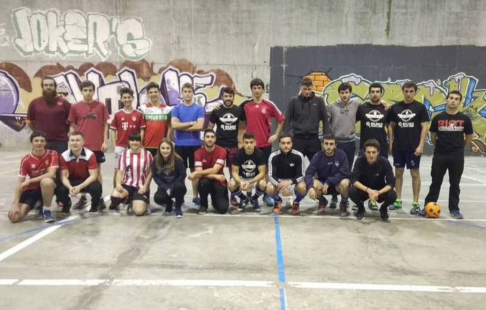 100 lagunek baino gehiagok p 13 1523374327878