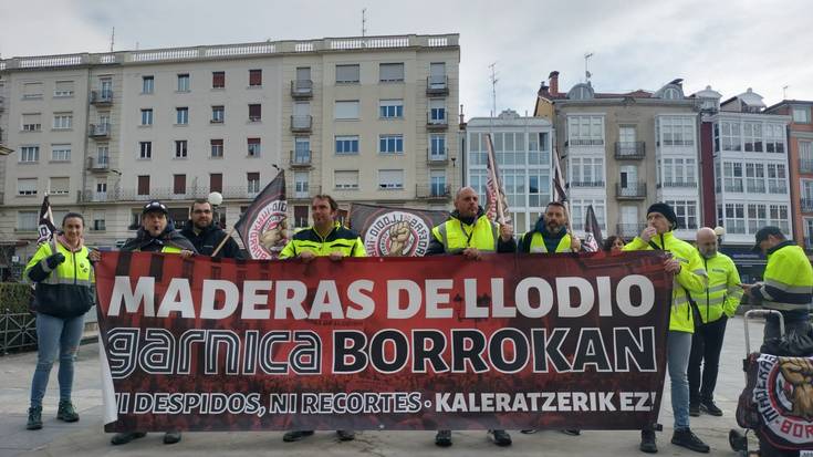 Aurrerapausorik ez Maderas de Llodioko lan gatazkan, erakundeen bitartekaritza egon arren