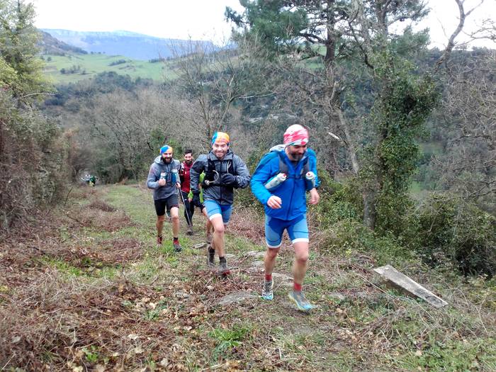 Mendizale ugari bildu zituen 23 1489053789883