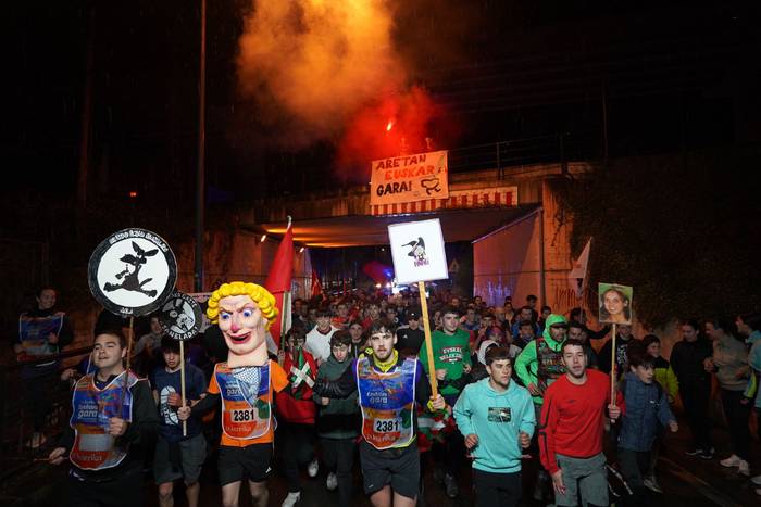 Aldarrikapenez eta pirotekni 79 1774615476200