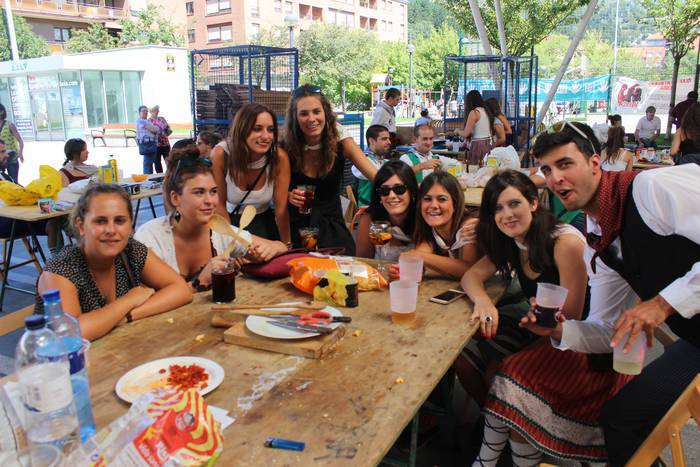 Atzoko Gazteen Egunak itxi d 90 1503058215557