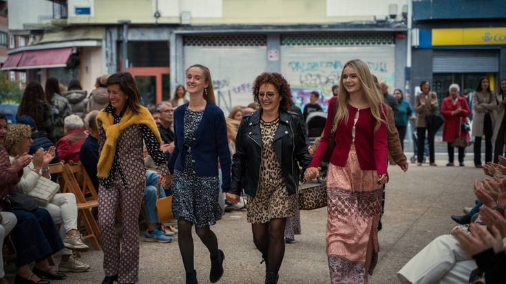 Udazkeneko eta neguko modak hartu zuen larunbatean San Anton plaza, Izan Amurriori esker