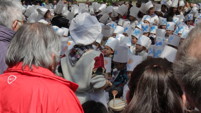 San Anton plazan egin dute u 32 1493306989485