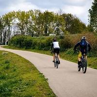 Mendiko Lagunaken irteera: Zikloturismoa alforjekin